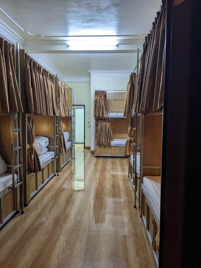 Train Station Backpackers Hostel Ніньбінь Екстер'єр фото